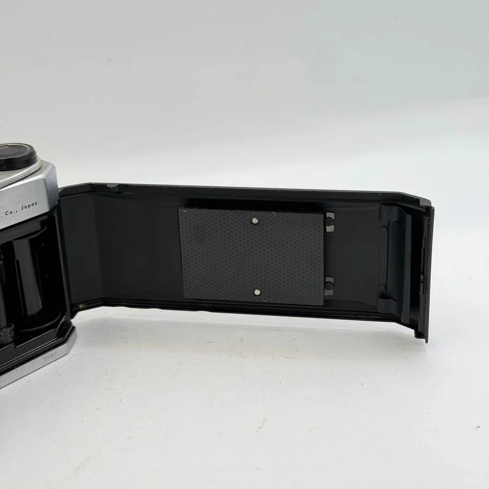 Honeywell Pentax Spotmatic 35mm SLR Film Camera Body Silver Black 1291563